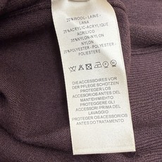 H家 26早秋新款 复古马车方印V领针织开衫,超细精纺针织面料,轻薄软糯、透气亲肤,四季可穿。撞色白边勾勒V领、门襟与袖 H家 26早秋新款 复古马车方印V领针织开衫,超细精纺针织面料,轻薄软糯、透气亲肤,四季可穿。撞色白边勾勒V领、门襟与袖