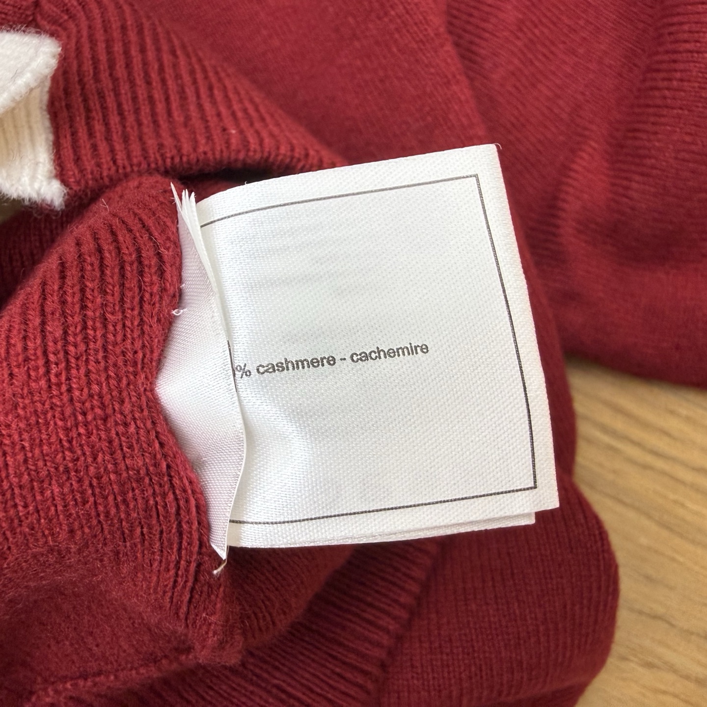 小香家 26早秋新款 海军领撞色针织开衫,细腻羊毛针织面料,软糯亲肤、垂坠有型,秋冬内搭都实穿,经典海军大翻领设计,减龄 小香家 26早秋新款 海军领撞色针织开衫,细腻羊毛针织面料,软糯亲肤、垂坠有型,秋冬内搭都实穿,经典海军大翻领设计,减龄