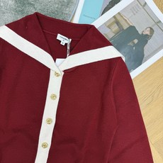 小香家 26早秋新款 海军领撞色针织开衫,细腻羊毛针织面料,软糯亲肤、垂坠有型,秋冬内搭都实穿,经典海军大翻领设计,减龄 小香家 26早秋新款 海军领撞色针织开衫,细腻羊毛针织面料,软糯亲肤、垂坠有型,秋冬内搭都实穿,经典海军大翻领设计,减龄