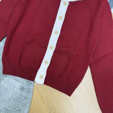 小香家 26早秋新款 海军领撞色针织开衫,细腻羊毛针织面料,软糯亲肤、垂坠有型,秋冬内搭都实穿,经典海军大翻领设计,减龄 小香家 26早秋新款 海军领撞色针织开衫,细腻羊毛针织面料,软糯亲肤、垂坠有型,秋冬内搭都实穿,经典海军大翻领设计,减龄