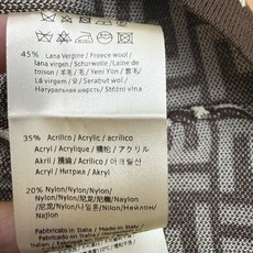 F家 26夏季新款 满印FF提花无袖针织连衣裙,整件全身经典FF老花提花织纹,辨识度拉满,复古显贵,圆领无袖剪裁,利落清 F家 26夏季新款 满印FF提花无袖针织连衣裙,整件全身经典FF老花提花织纹,辨识度拉满,复古显贵,圆领无袖剪裁,利落清