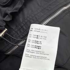 Prad*🏠 2026早秋新款 撞色口袋冲锋外套 定制YB进口斜纹棉面料 柔软亲肤 挺括有型 沿用连帽开合拉链按扣调节 Prad*🏠 2026早秋新款 撞色口袋冲锋外套 定制YB进口斜纹棉面料 柔软亲肤 挺括有型 沿用连帽开合拉链按扣调节