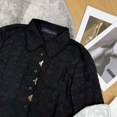 LOUISV*🏠 2026早秋新款 蕾丝领提花衬衣 定制YB进口轻薄透纱材质 质地轻盈顺滑 触感亲肤垂坠 翻领领口 LOUISV*🏠 2026早秋新款 蕾丝领提花衬衣 定制YB进口轻薄透纱材质 质地轻盈顺滑 触感亲肤垂坠 翻领领口