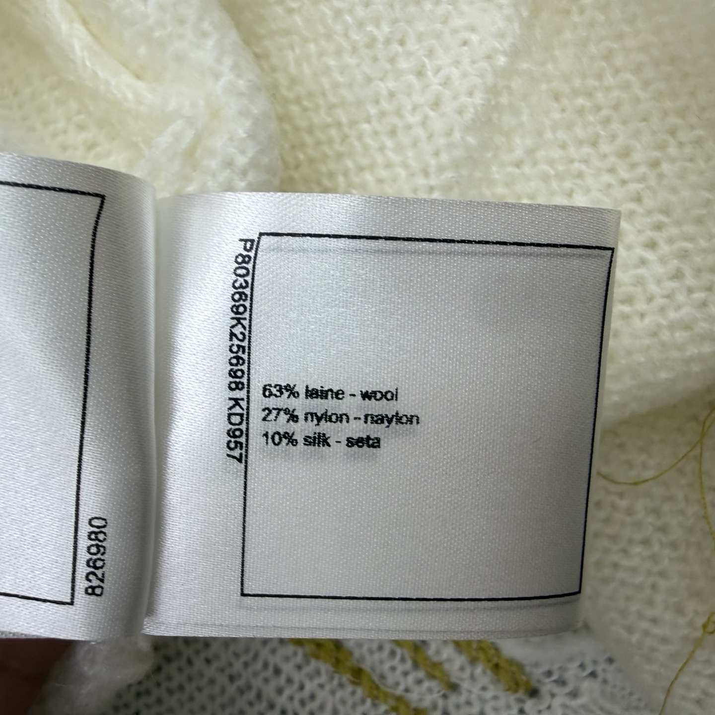 小香家 26早秋新款 花卉刺绣圆领针织开衫,轻薄软糯针织面料,微透轻盈,春夏秋三季实穿,奶白色基底,温柔干净,不挑肤色, 小香家 26早秋新款 花卉刺绣圆领针织开衫,轻薄软糯针织面料,微透轻盈,春夏秋三季实穿,奶白色基底,温柔干净,不挑肤色,
