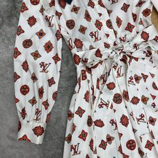 LOUISV*🏠2026早秋新款 印花领结百褶连衣裙 定制YB进口缎面材质 顺滑垂坠 光泽高级 沿用翻领蝴蝶结飘 LOUISV*🏠2026早秋新款 印花领结百褶连衣裙 定制YB进口缎面材质 顺滑垂坠 光泽高级 沿用翻领蝴蝶结飘