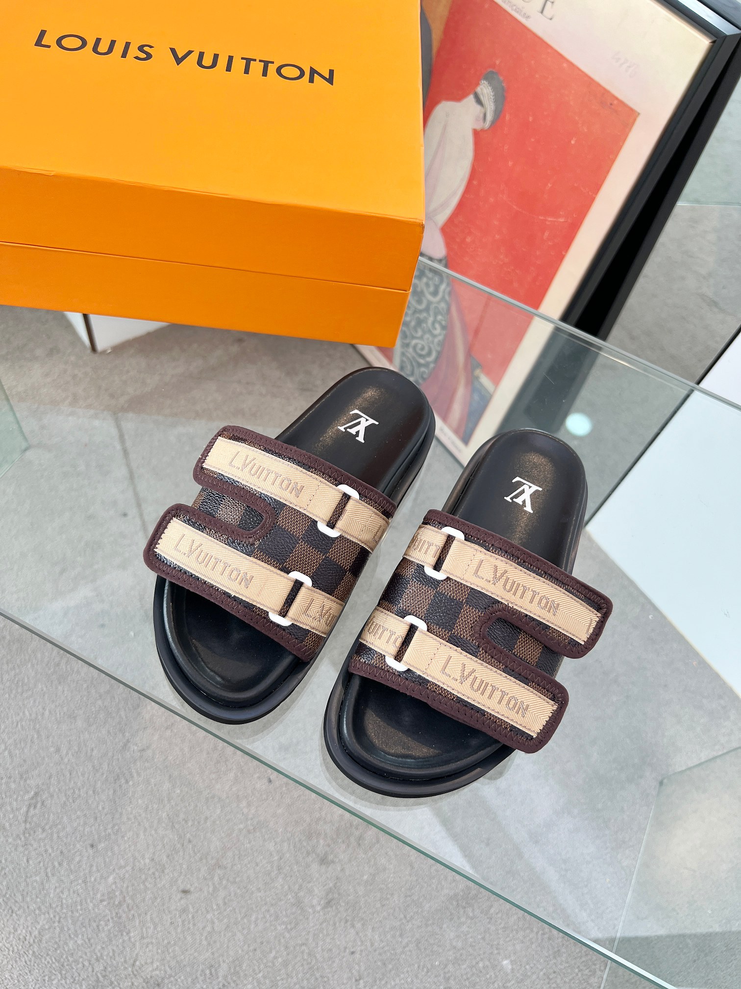 Meilleure réplique de luxe
 Louis Vuitton Chaussures Pantoufles Faux meilleure qualité
 épissure Hommes Caoutchouc Série d’été Fashion