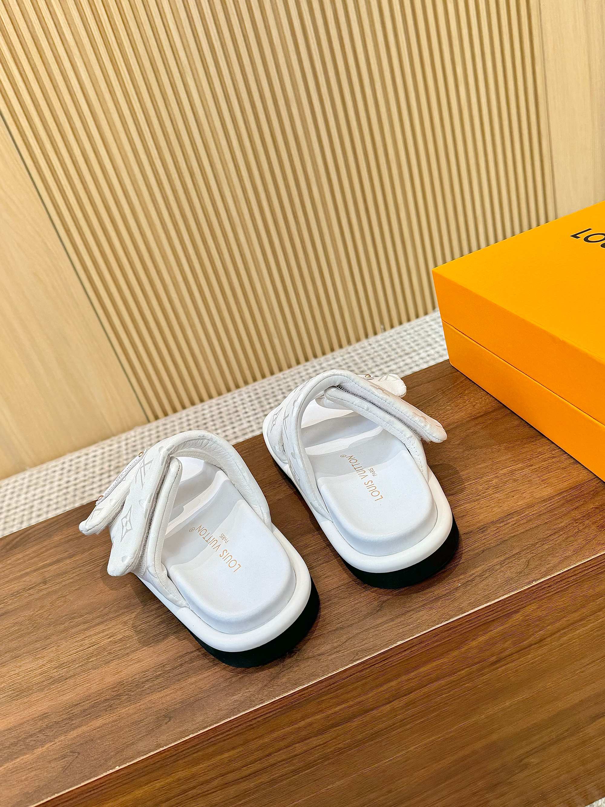 Louis Vuitton Women's White Monogram Embossed Archlight Flat Sandals 7 a1741773368486 2131