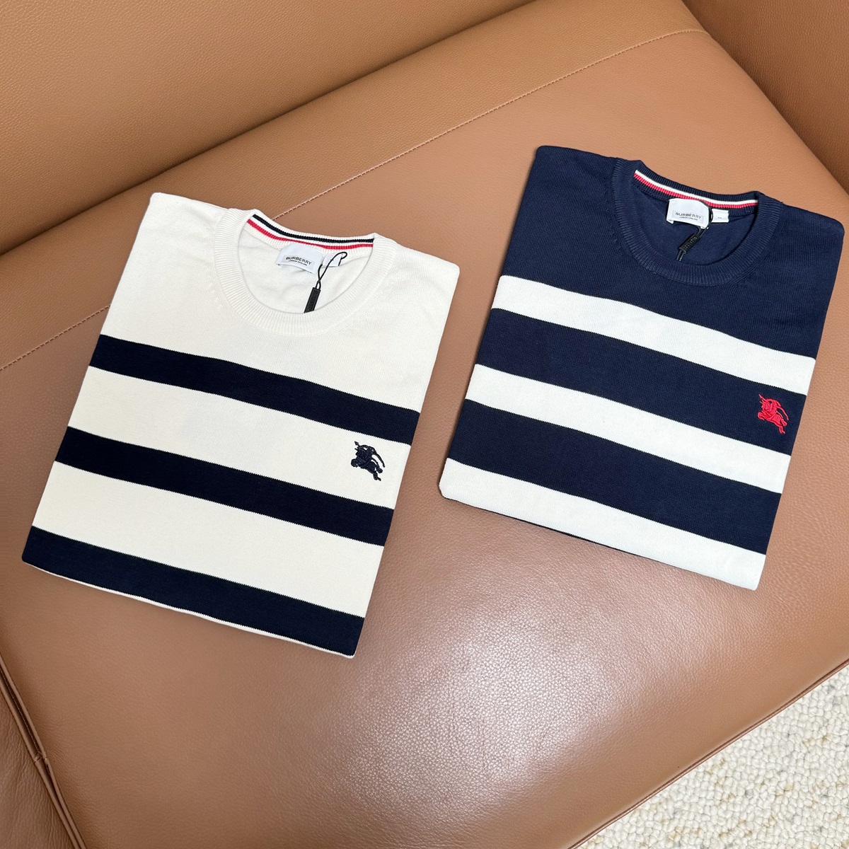 113M206 #BARBOULIE PONY EMBROIDERY STRIPES ROUND SWEATER COLOUR: BLUE/WHITE, WHITE/BLUE SIZE: M-XXL - 图片 4