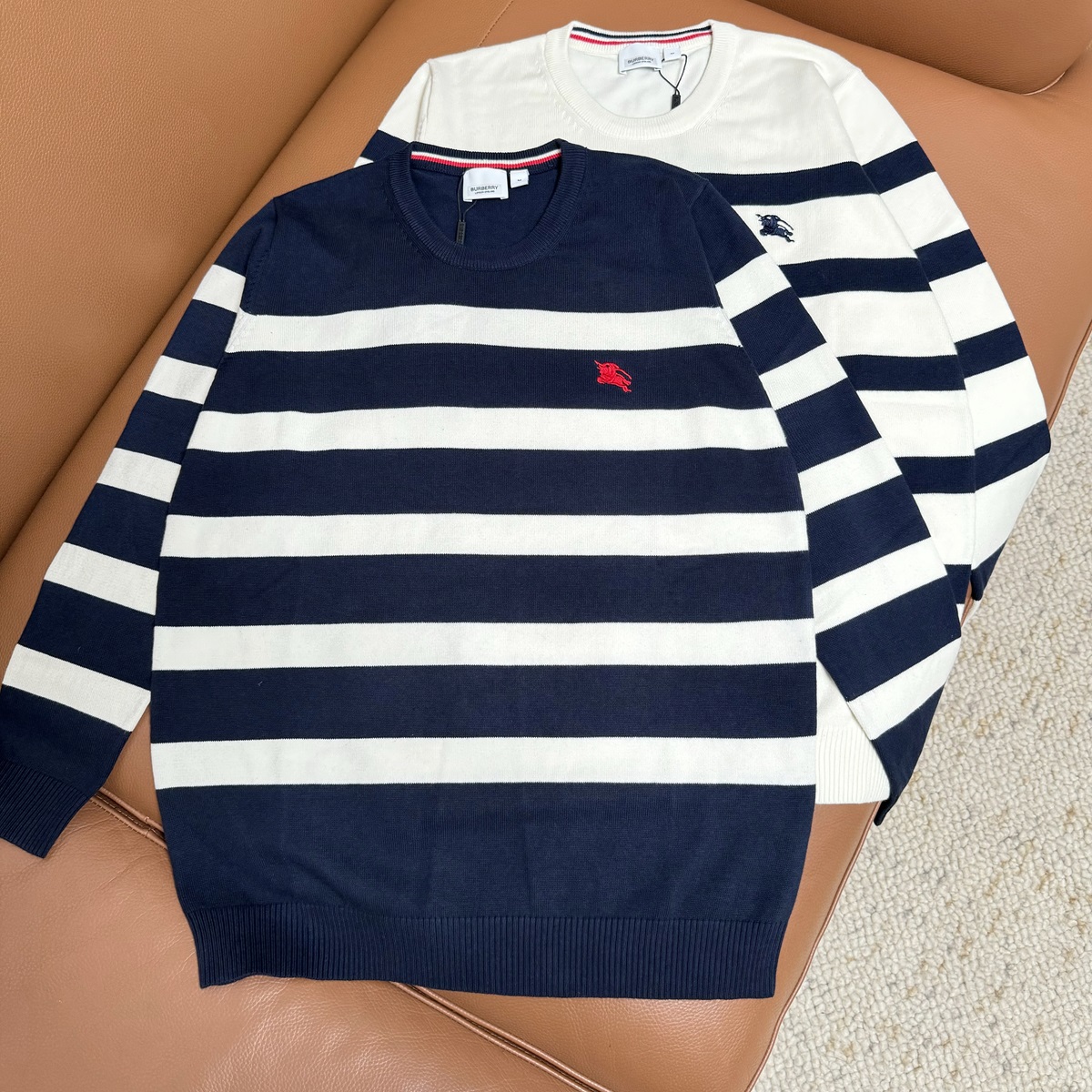 113M206 #BARBOULIE PONY EMBROIDERY STRIPES ROUND SWEATER COLOUR: BLUE/WHITE, WHITE/BLUE SIZE: M-XXL