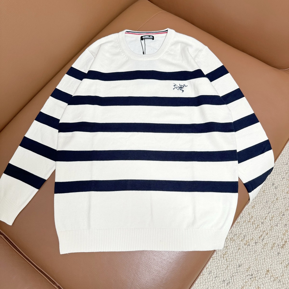 113M207# ORIGINAL *BIRD EMBROIDERY STRIPES ROUND COLLAR SWEATER COLOUR: BLUE/WHITE, WHITE/BLUE SIZE: M-XXL - 图片 3