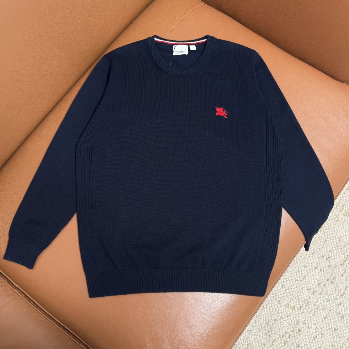 113M106 #BARBORY’S HORSE EMBROIDERED AND COLLAR SWEATER COLOUR: BLACK, CAMEL-COLOURED, DARK GRAY, BOURBON SIZE: M-XXL - 图片 5