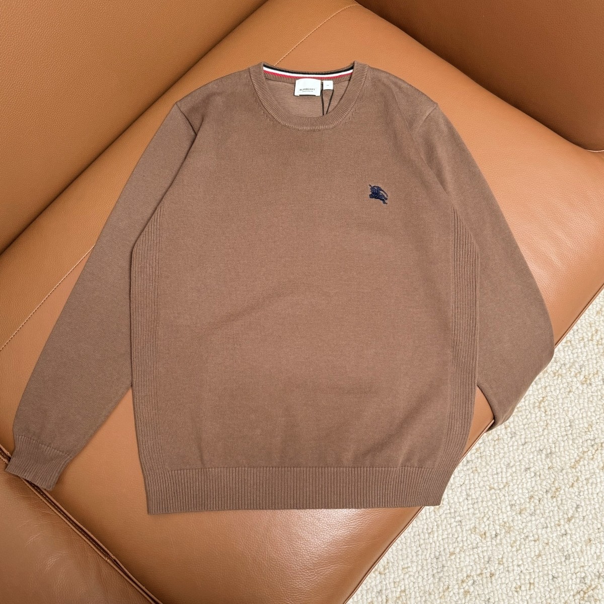 113M106 #BARBORY’S HORSE EMBROIDERED AND COLLAR SWEATER COLOUR: BLACK, CAMEL-COLOURED, DARK GRAY, BOURBON SIZE: M-XXL - 图片 3