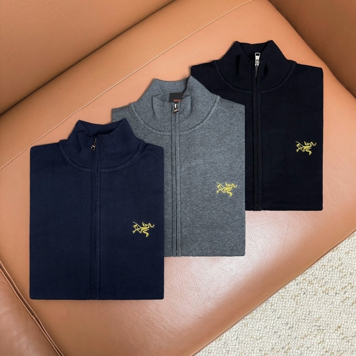 113M407# ORIGINAL *BIRD EMBROIDERY CHAIN SWEATER COLOR: BLACK, BLUE, DARK GREY SIZE: M-XXL - 图片 1