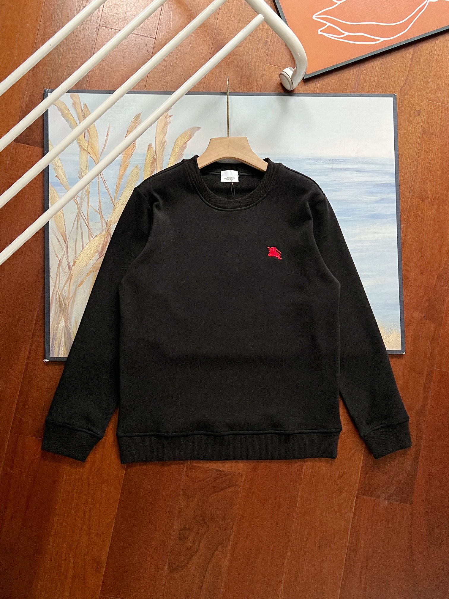 “Barbory’s Horse Embroidered Fuzzy Collar Jacket in Various Colors and Sizes” - 图片 2
