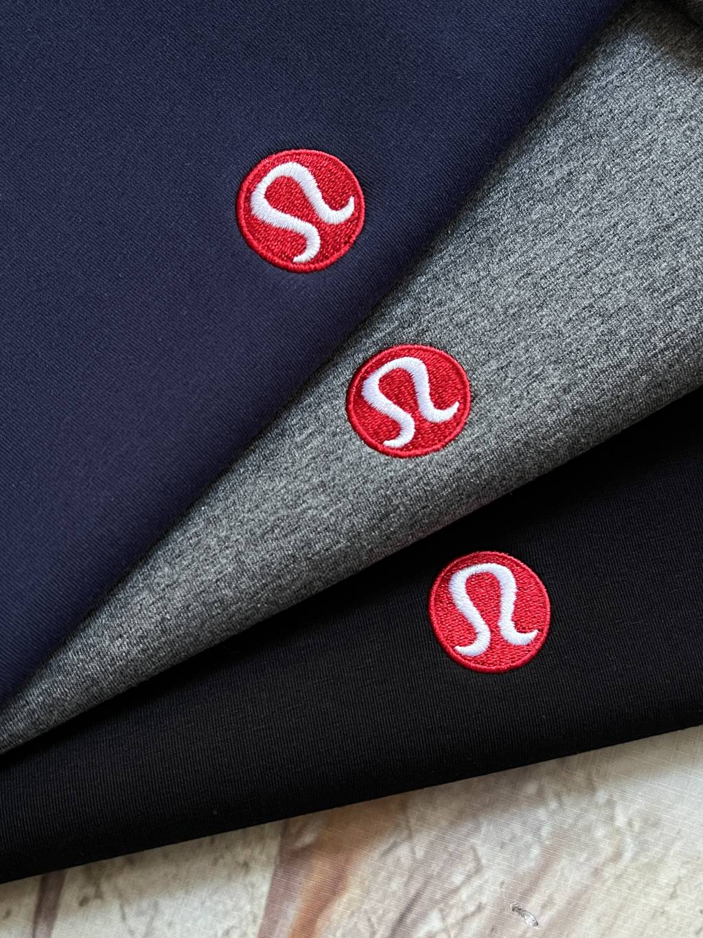 Velvet Collar Embroidered Shirt in Multiple Colors and Sizes, 460g Flour Included - 图片 7