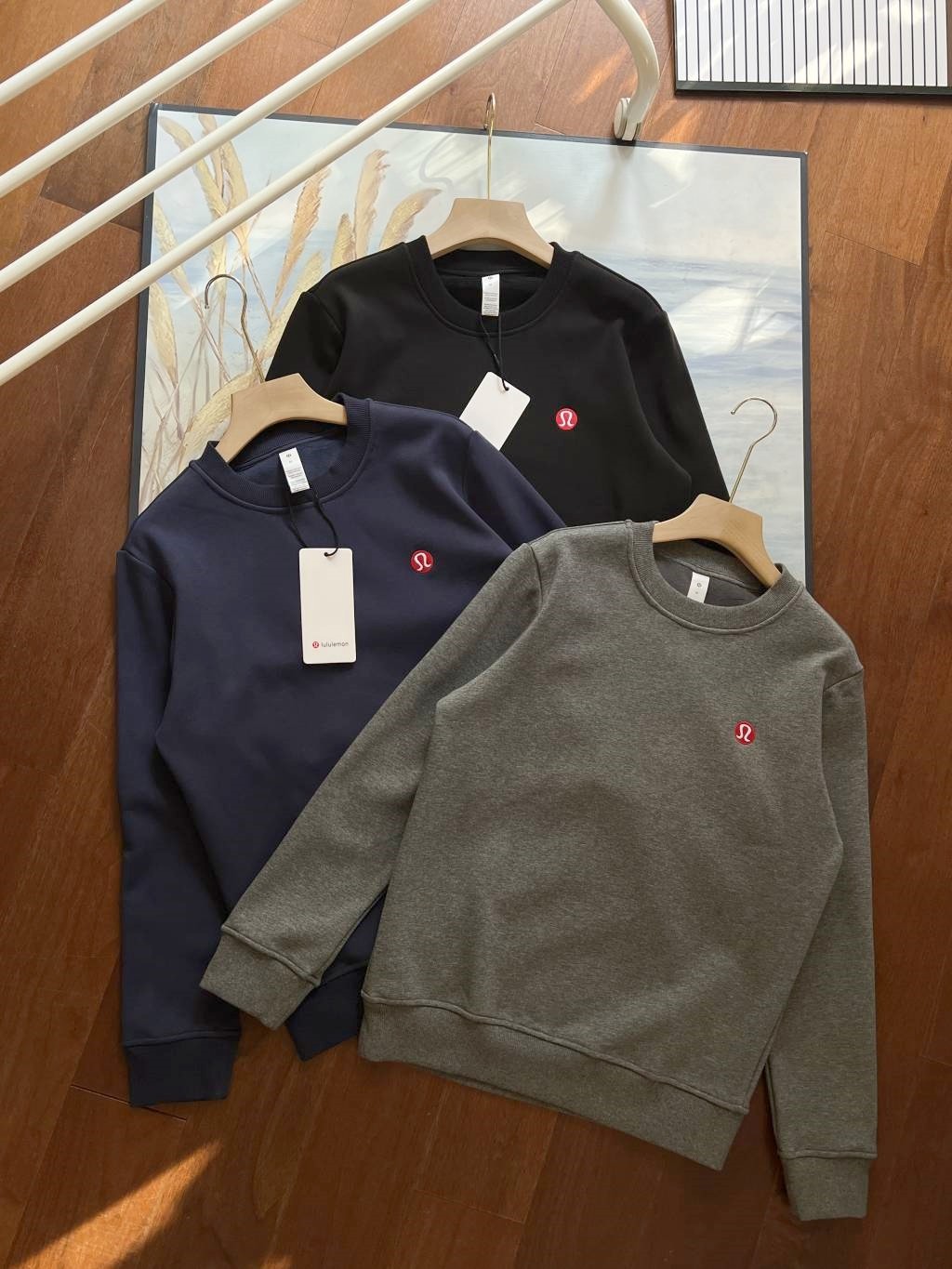 Velvet Collar Embroidered Shirt in Multiple Colors and Sizes, 460g Flour Included - 图片 1