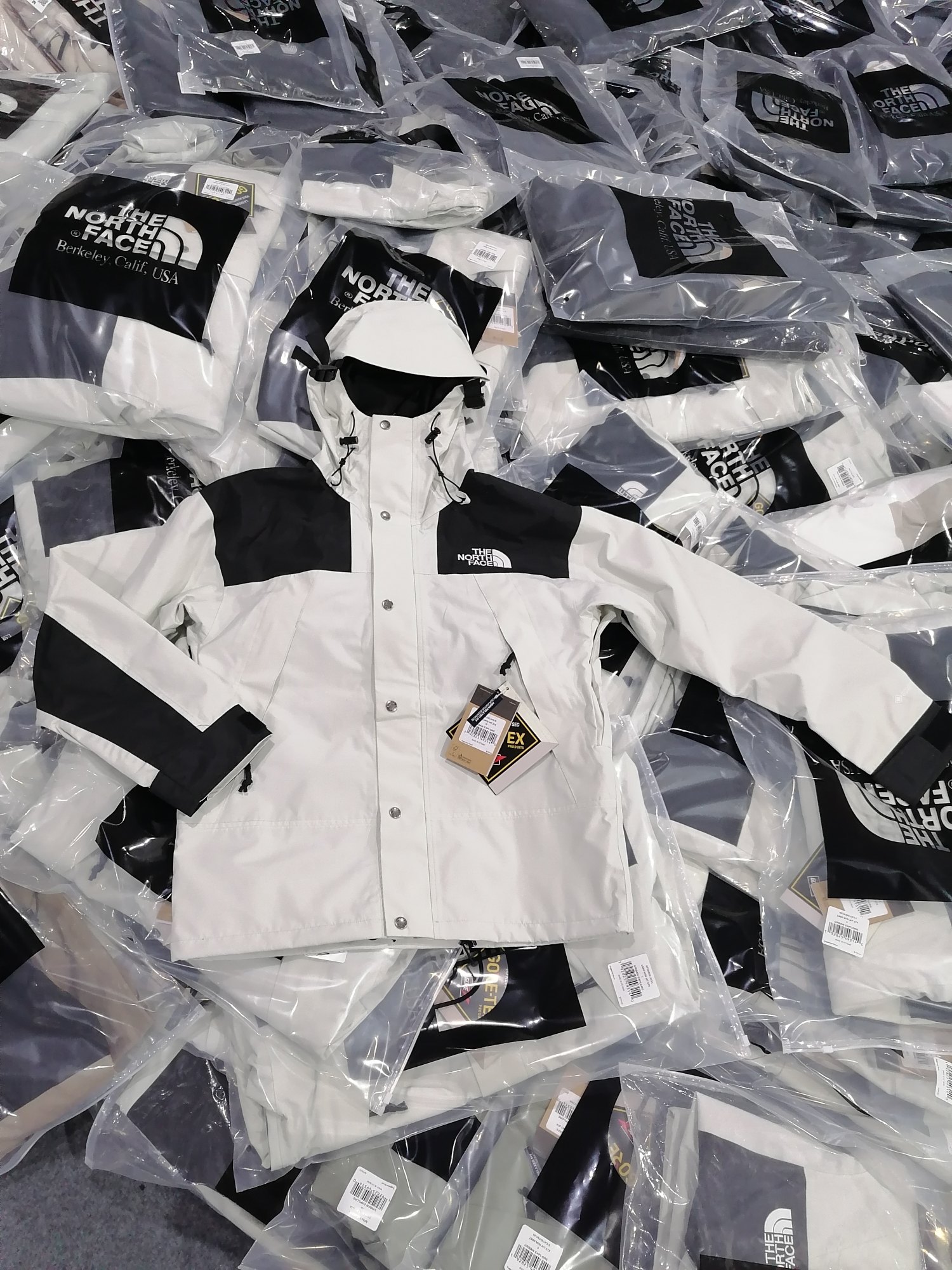 The North Face 1990 Mountain Jacket - Waterproof and Breathable