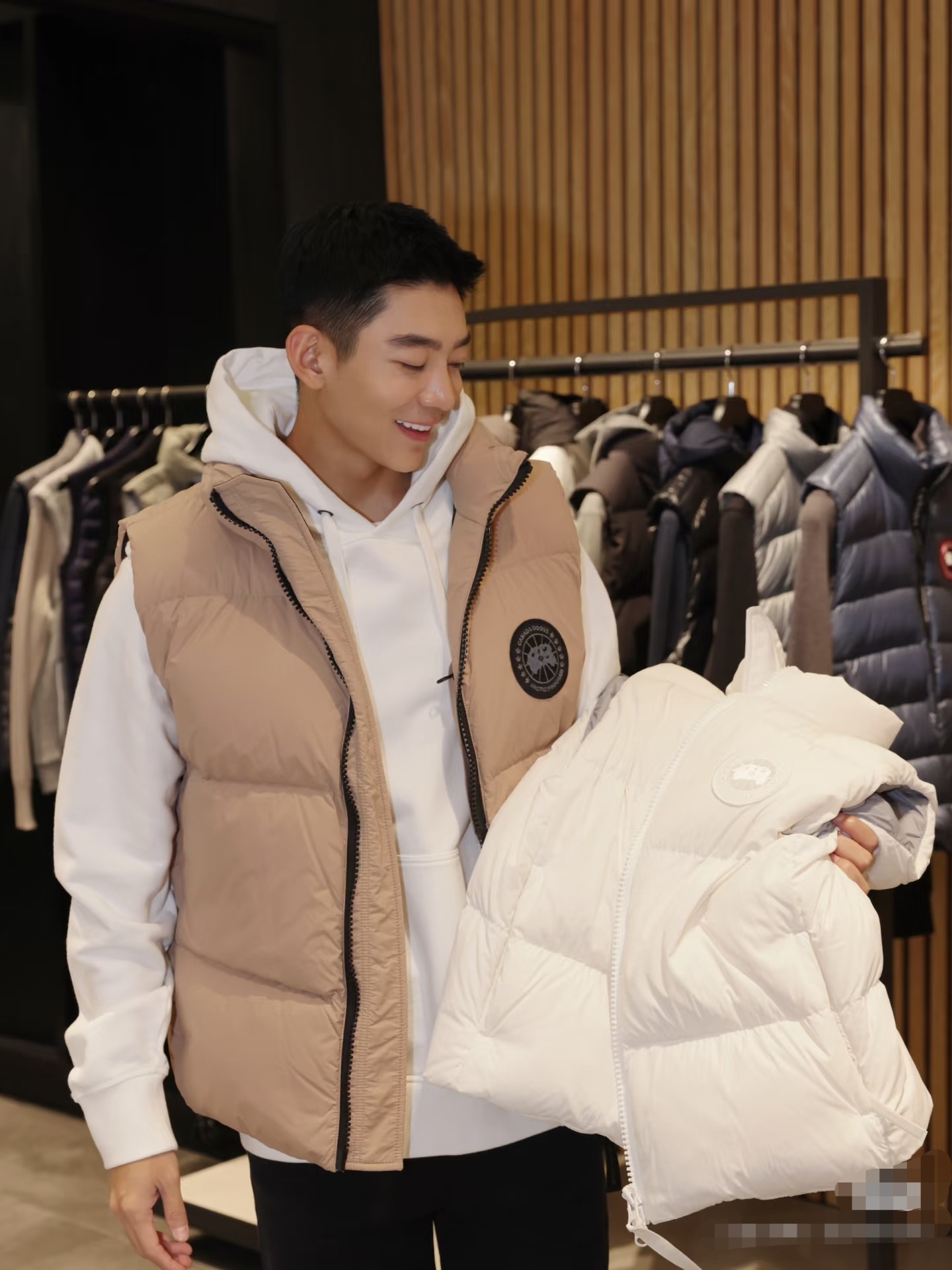 Canada Goose Lawrence Padded Gilet: Durable, Versatile, and Stylish Vest 4 a1759236327876 6480