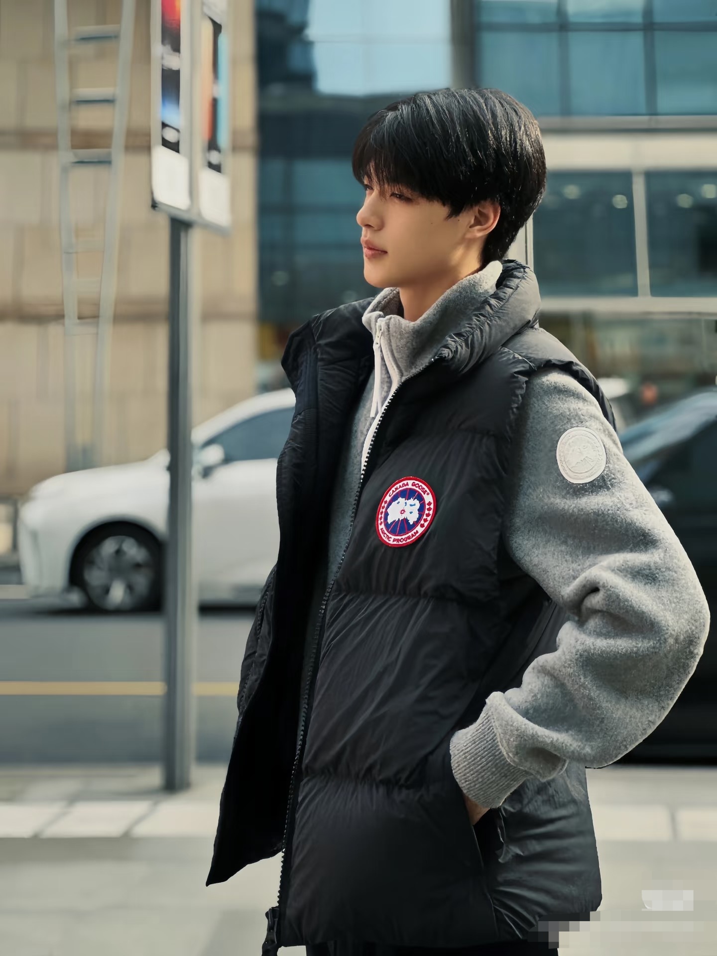 Canada Goose Lawrence Padded Gilet: Durable, Versatile, and Stylish Vest 2 a1759236327897 5121