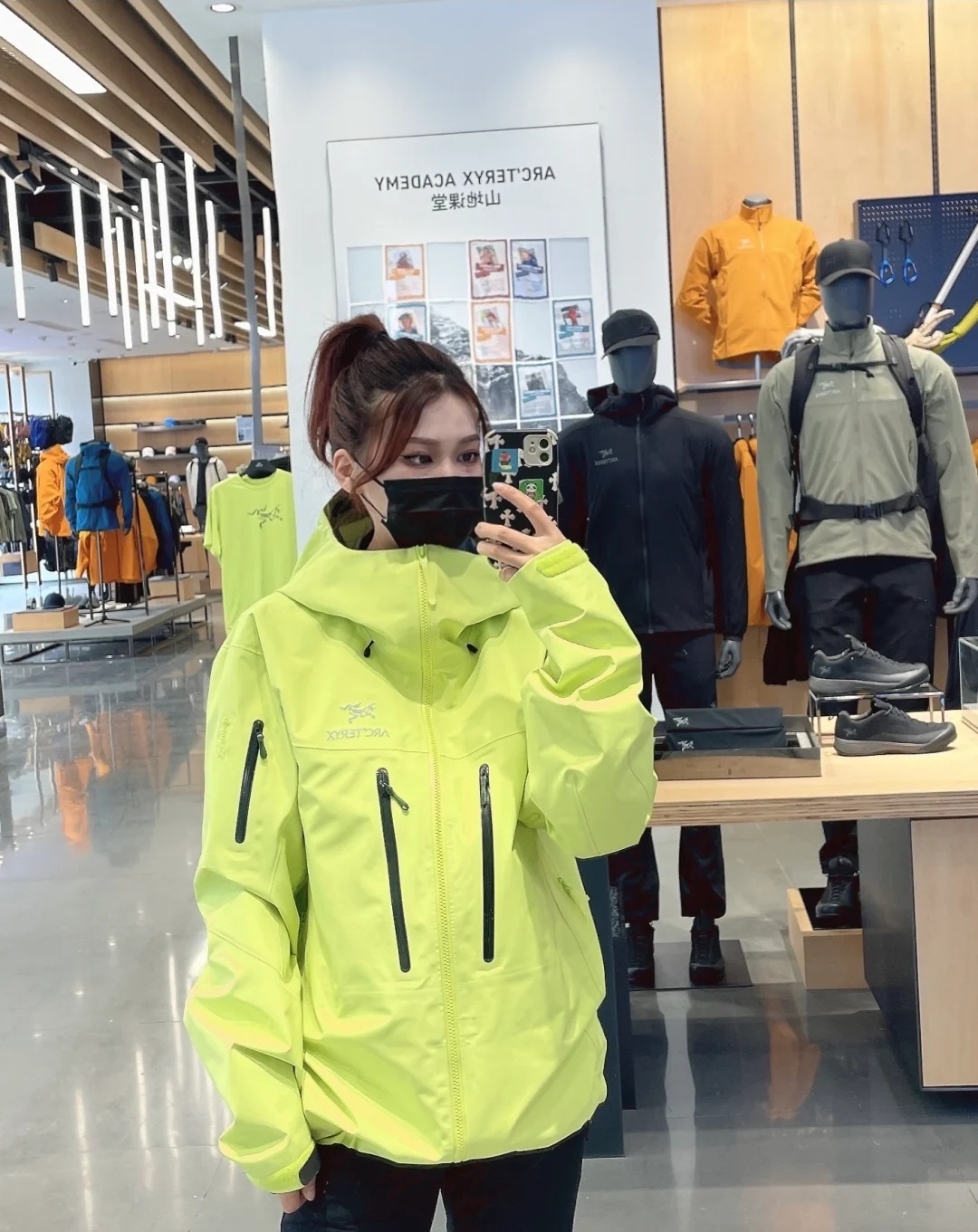 Arc'teryx Alpha SV 6th Gen Neon Green Waterproof Shell Jacket