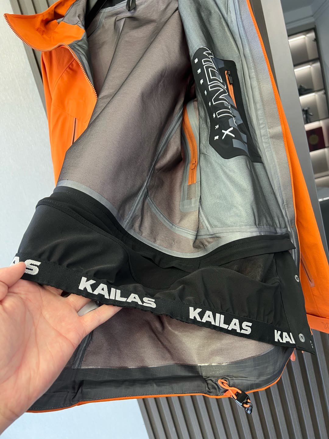  🔥🔥🔥🔥🔥市场独家一比一高版
【中国硬壳KA,ILAS凯石 MONT X全天候硬壳GTX防水登山】独家