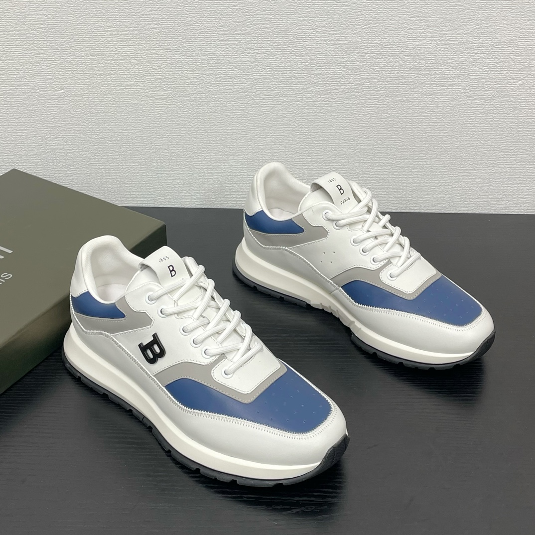 NO:271173,Bruti's latest update 5 colors are available. Handmade shoes. Upper splicing and contrasting colors are fashionable and versatile. Shoes are full of craftsmanship. Imported cowhide cowhide inner movable footbed. Upper seam style. Matched with contrasting colors. Unslip and wear-resistant. Special mold sole. Normal leather shoe size 39 40 41 42 43 44 Number 84FH220854560,,cowhide19860909布鲁提最新款更新5色可选 手工鞋 鞋面拼接搭配撞色时尚百搭款 鞋子工艺感十足 进口牛皮面牛皮内里活动垫脚 鞋面缝线款 搭配撞色大底防滑耐磨 专用模具大底 正常皮鞋码39 40 41 42 43 44 编号84FH220854560,,cowhide,Men's shoes