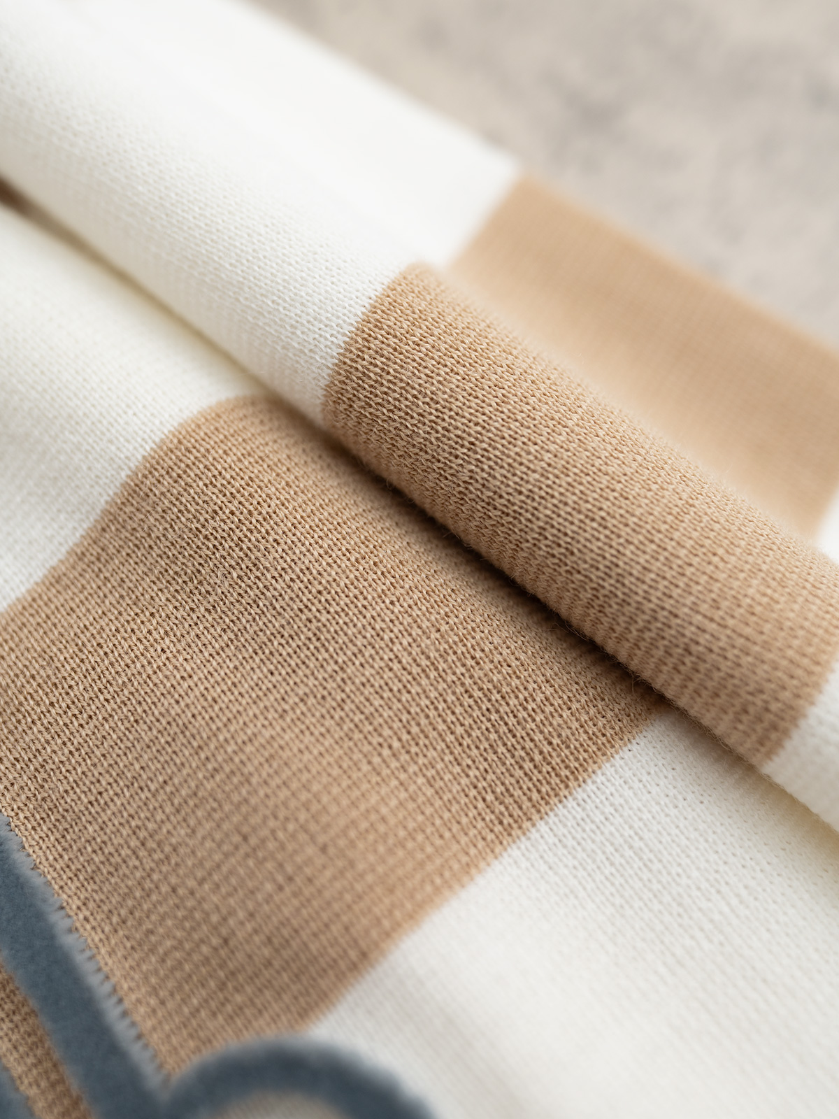 MaxMara “1951”系列 圆领条纹羊毛长袖 间色工艺 前幅有经典牙刷绣字母 100%羊毛 软糯保