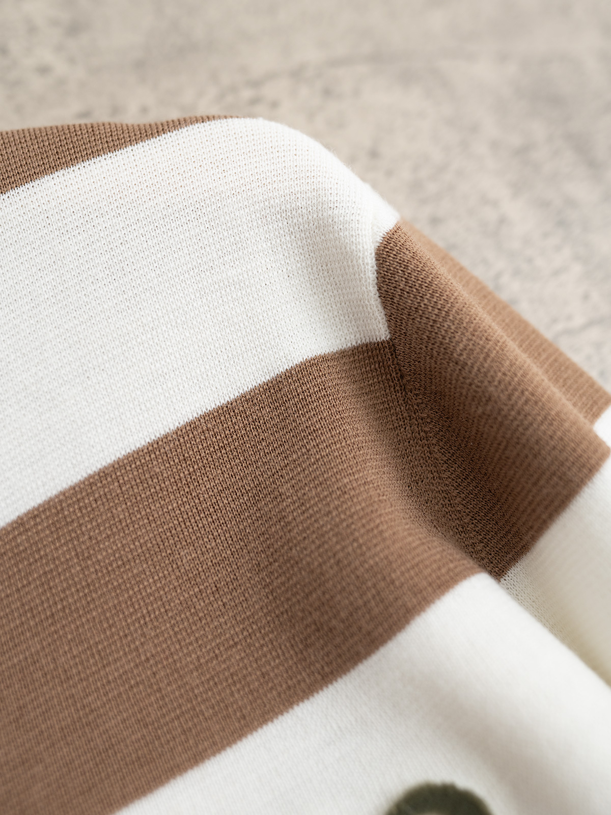 MaxMara “1951”系列 圆领条纹羊毛长袖 间色工艺 前幅有经典牙刷绣字母 100%羊毛 软糯保