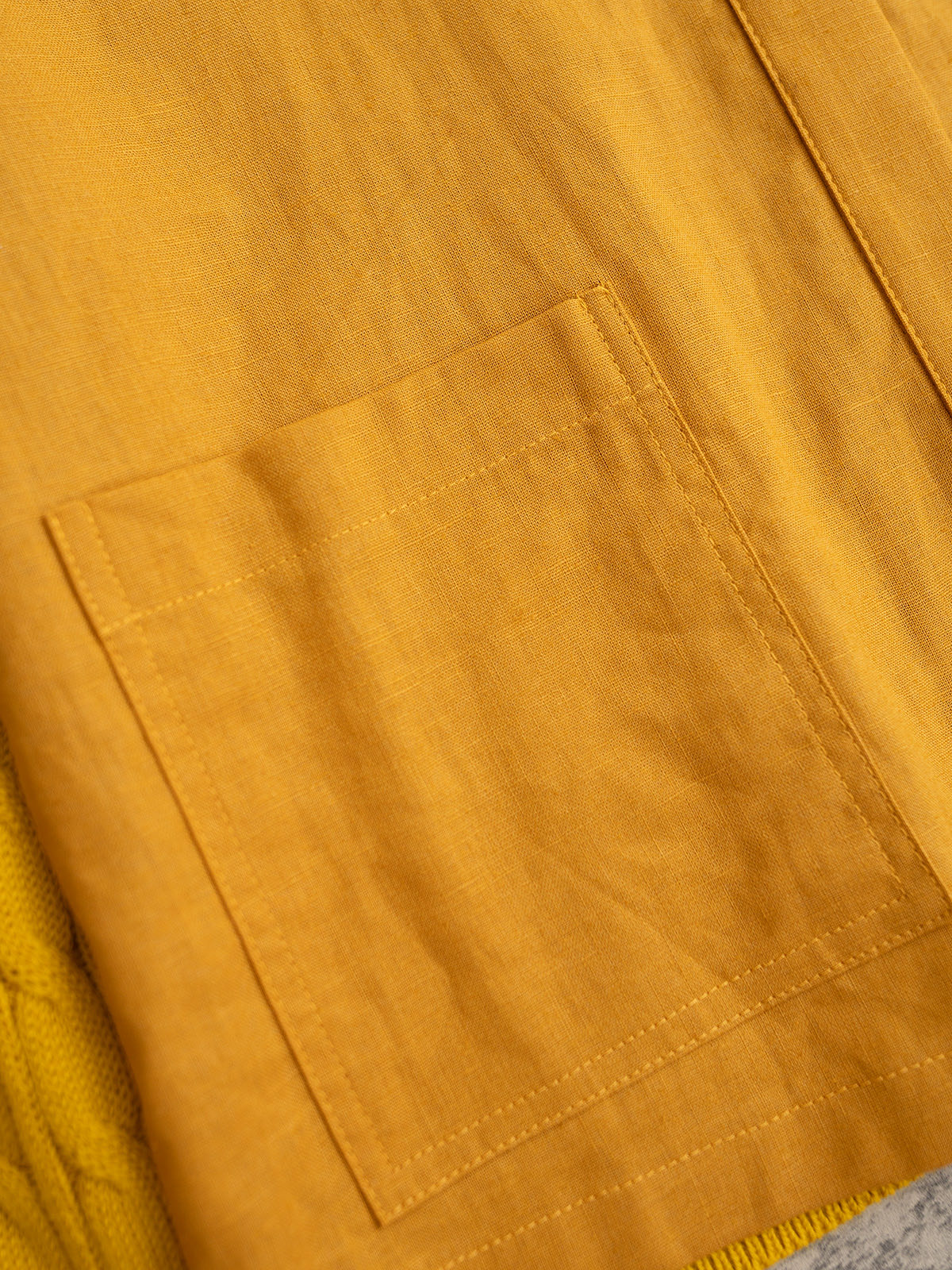 MaxMara 25秋冬新款 麻系列款 Polo领针织拼接麻料长袖 衬衣领设计 前幅两口袋 门筒暗纽扣 