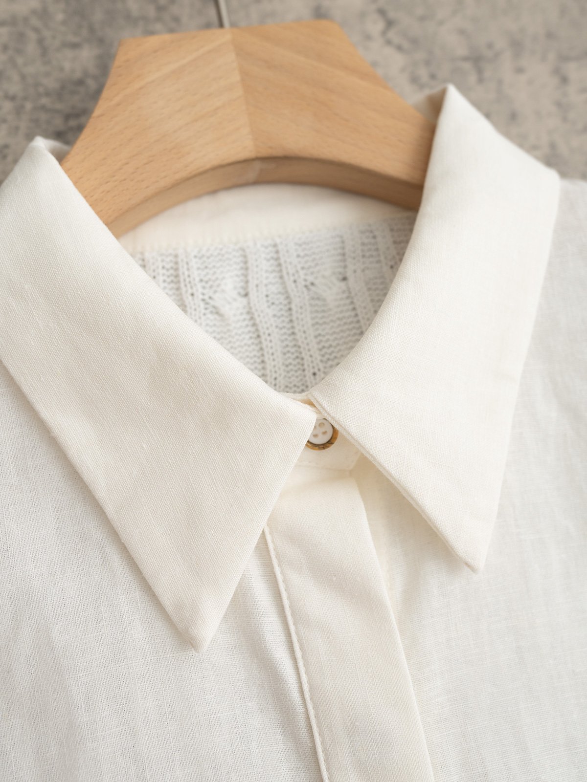 MaxMara 25秋冬新款 麻系列款 Polo领针织拼接麻料长袖 衬衣领设计 前幅两口袋 门筒暗纽扣 