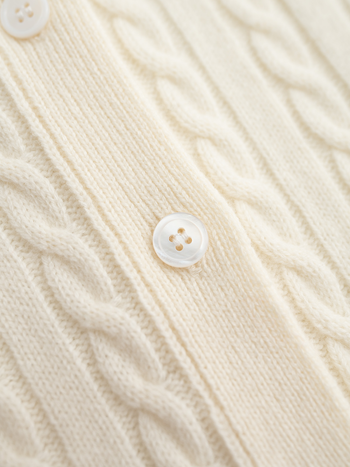 Ralp🆕hLauren Polo 经典款 紐花系列Polo领羊绒长袖开衫 羊绒材质！经典版型 25秋冬