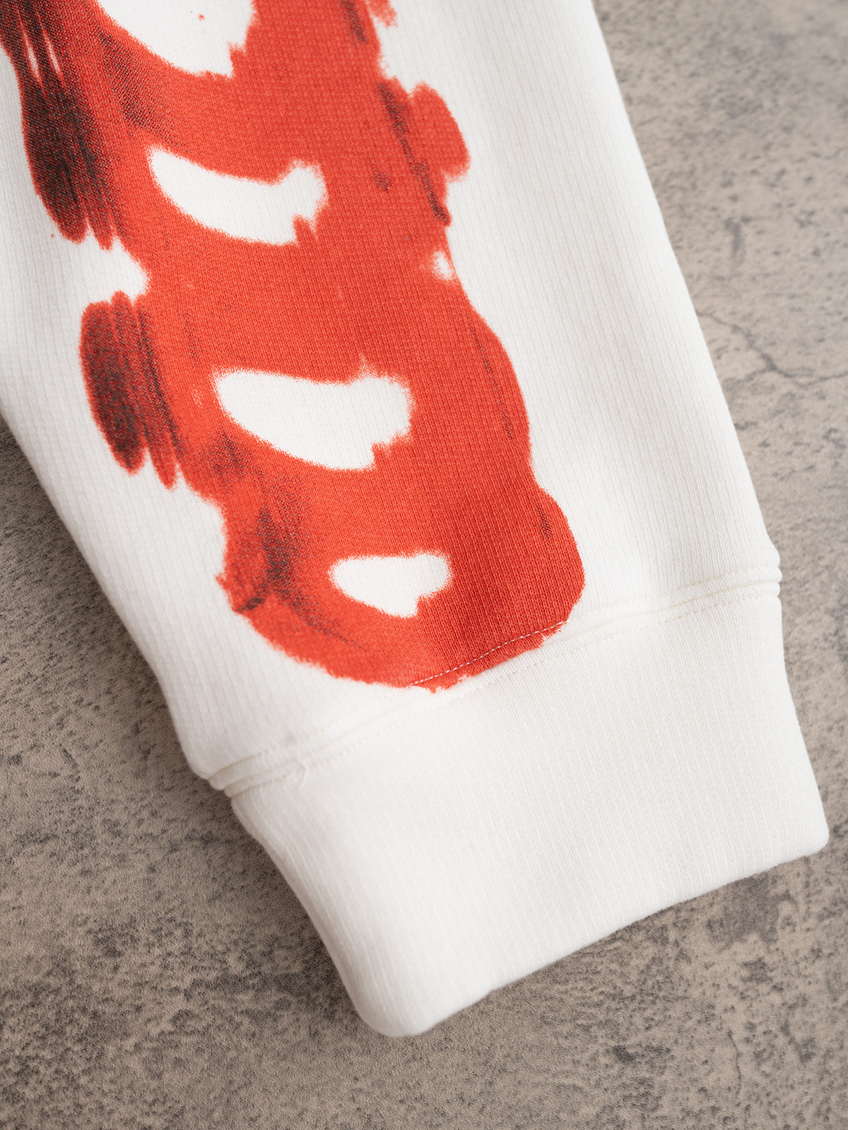 Marni 25秋冬新款 涂鸦印花连帽卫衣 100%纯棉卫衣布 25秋冬最新花型 采用了印染 喷染工艺相