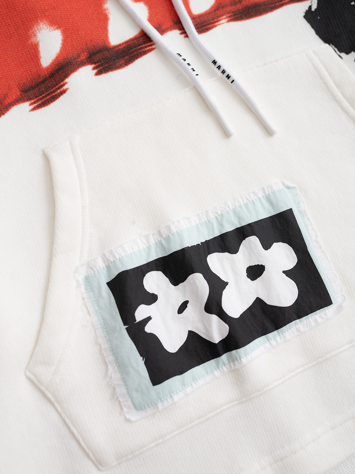 Marni 25秋冬新款 涂鸦印花连帽卫衣 100%纯棉卫衣布 25秋冬最新花型 采用了印染 喷染工艺相