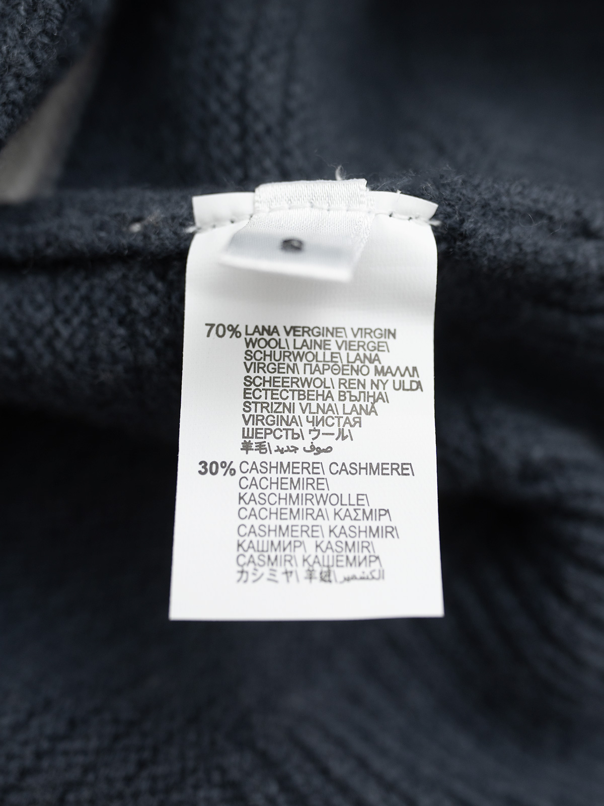 BC 25秋冬新款 条纹系列款 圆领针织开衫长袖 落肩袖设计 开衫和圆领各一款 肩部车有品牌独有韩产珠链