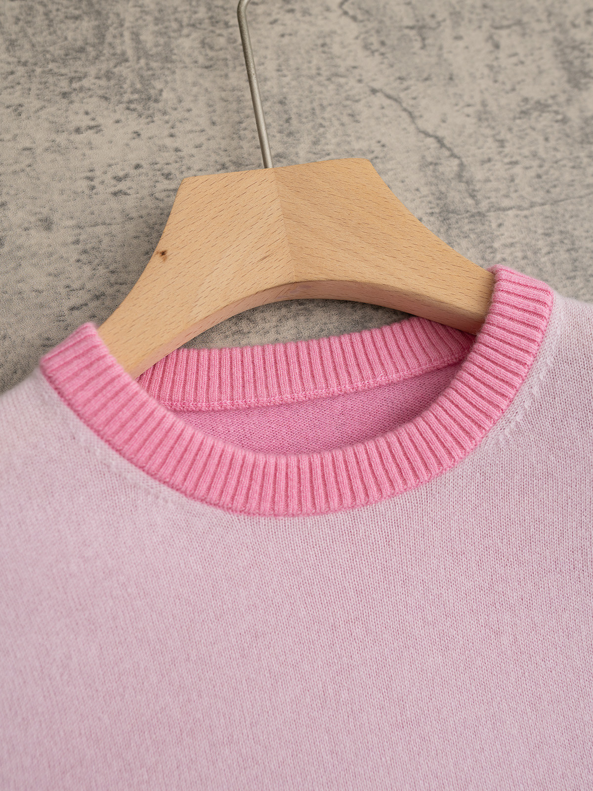 Barrie 25秋冬新款 圆领拼色款圆领针织长袖 双层圆筒领 拼色设计新颖别致 羊绒羊毛混纺纱线 三色