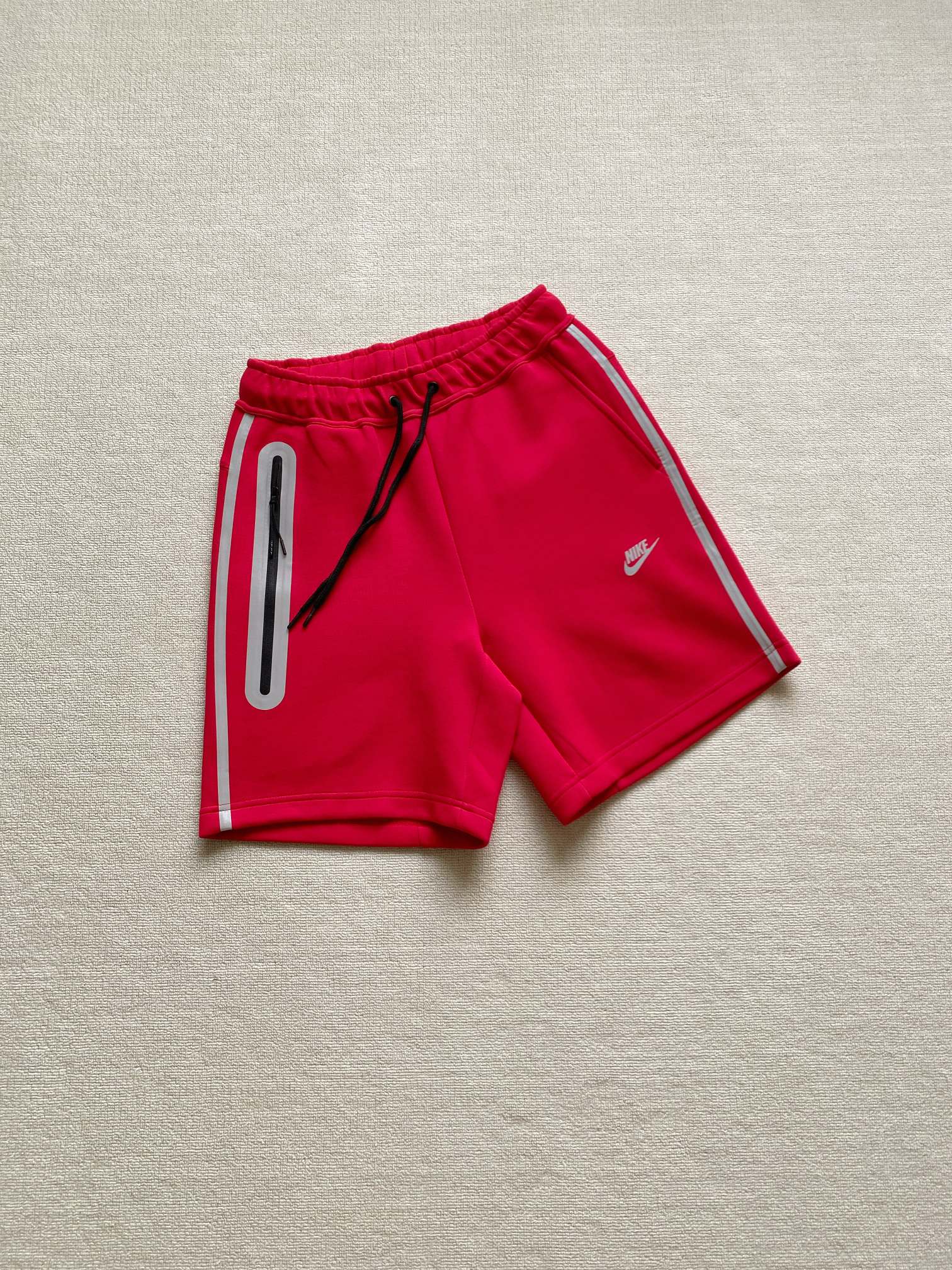 Nike Men's Sportswear Tech Fleece Shorts - Lightweight Comfort, Athletic Style 2 a1744018319667 5658