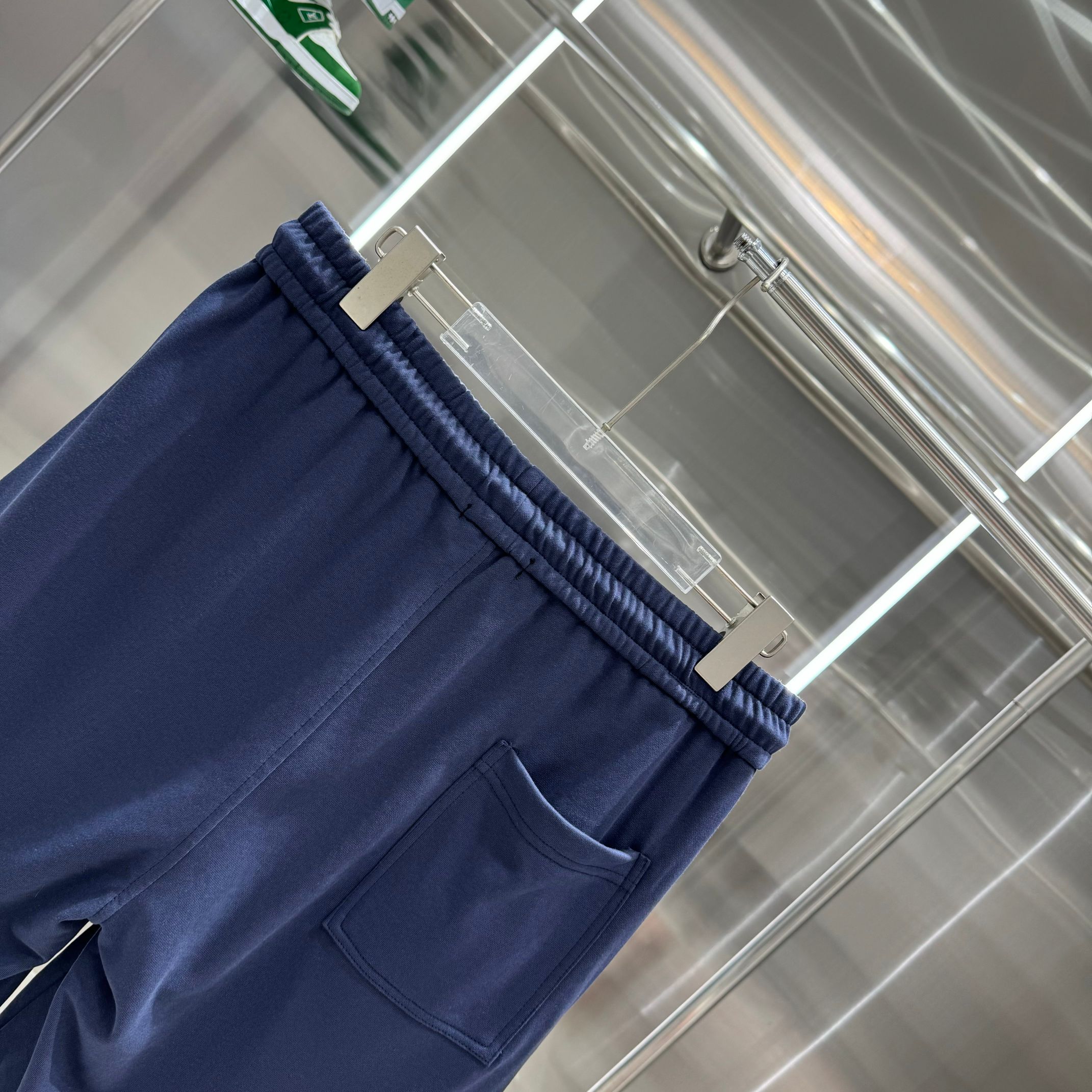 “2024s Cyan Gender-Neutral Shorts: Comfortable and Stylish in Multiple Sizes” - 图片 5