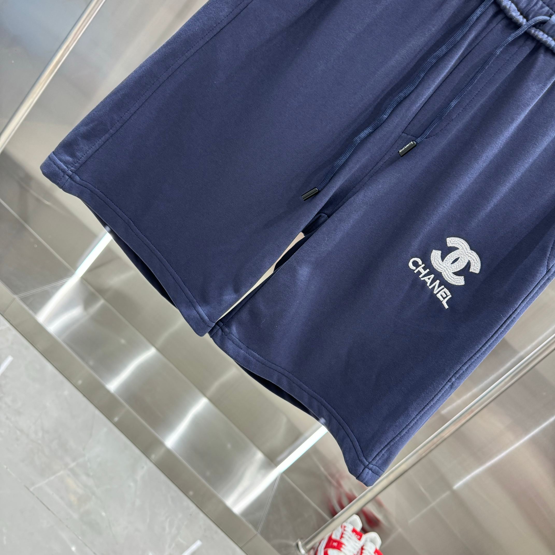 “2024s Cyan Gender-Neutral Shorts: Comfortable and Stylish in Multiple Sizes” - 图片 9