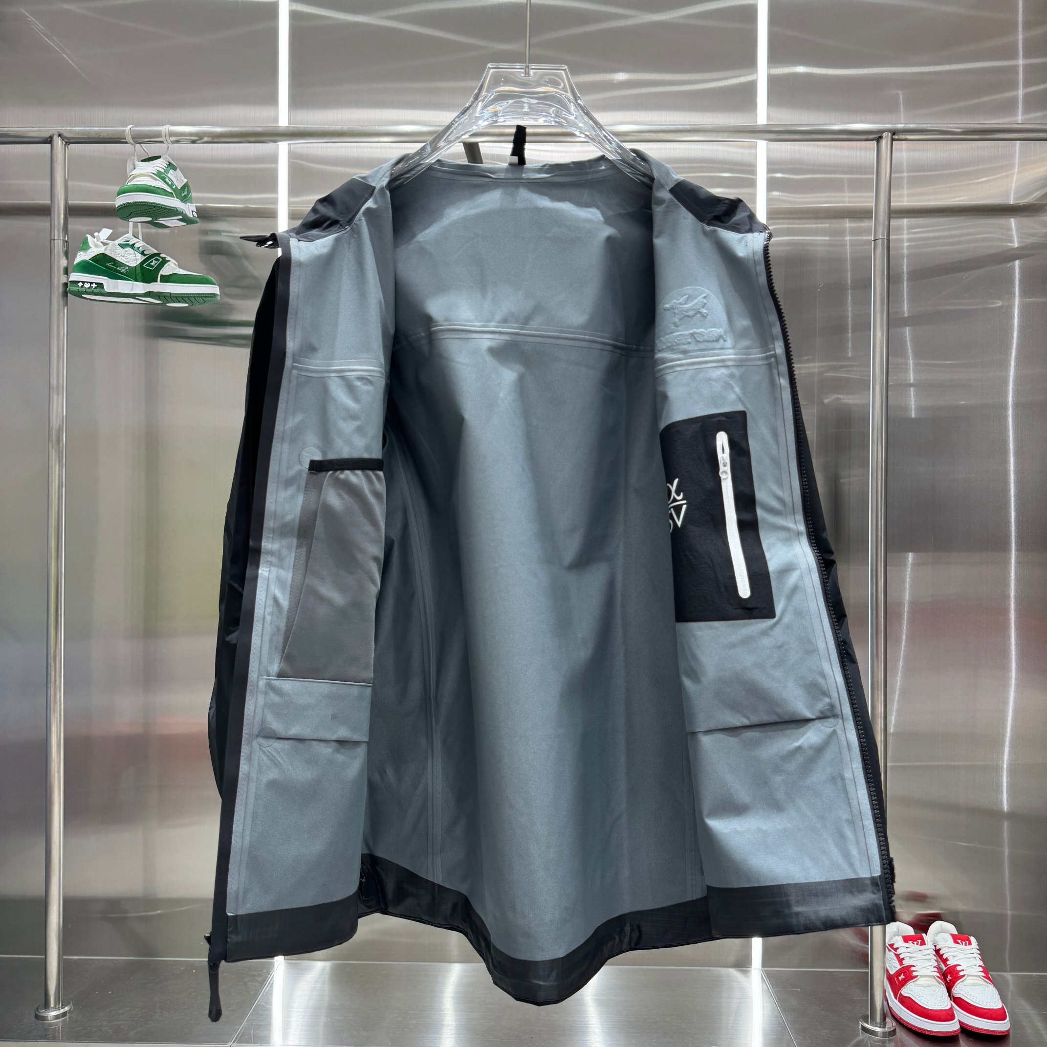 路易威登 Louis Vuitton 高定典藏名品高定成衣时装外套连衣裙衬衫T恤 #3DF96A44 8