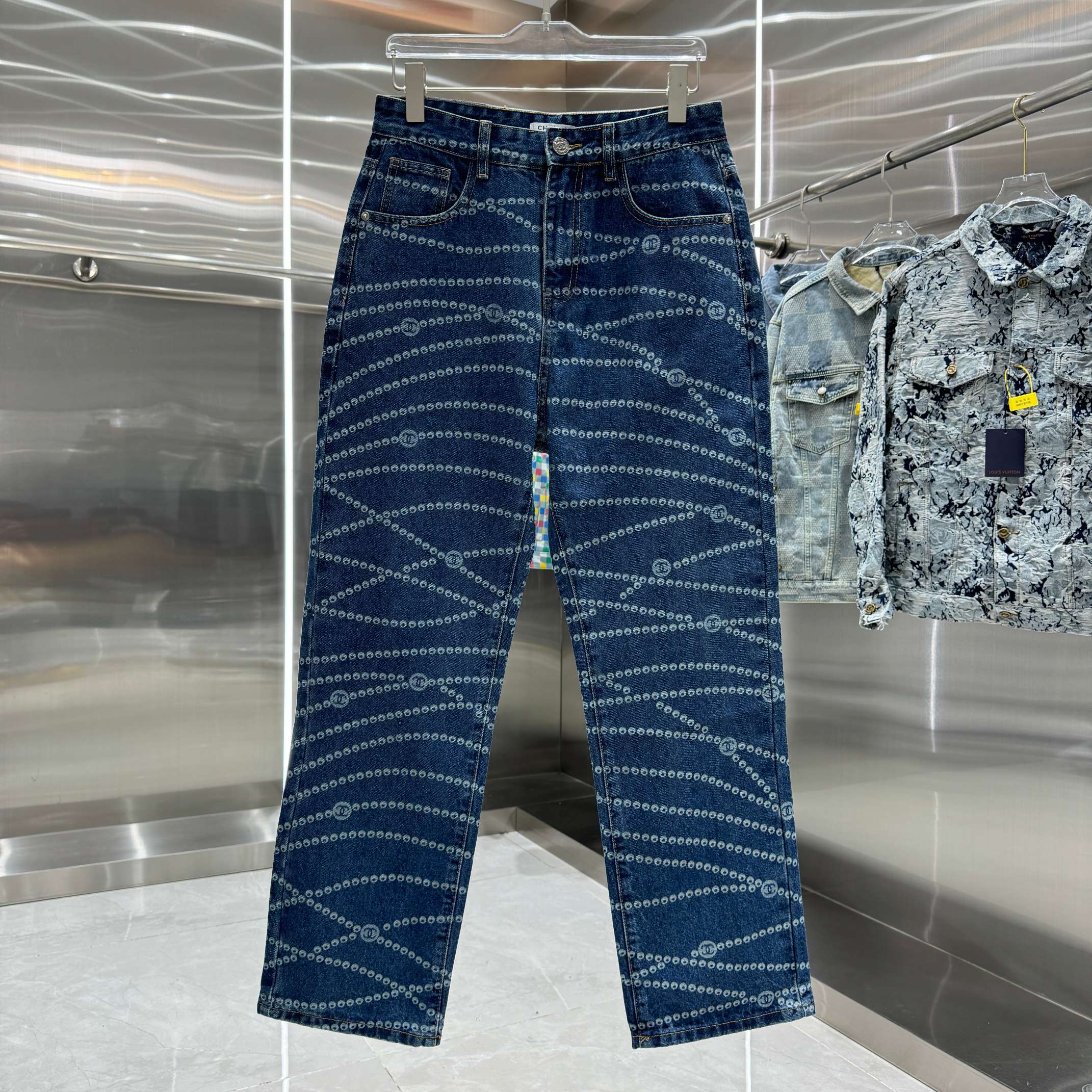 【Nuevo producto】𝐂𝐇𝐀𝐍𝐄L 2025 primavera/verano nuevos jeans, proceso de grabado láser de lunares y doble C estilo Ch…