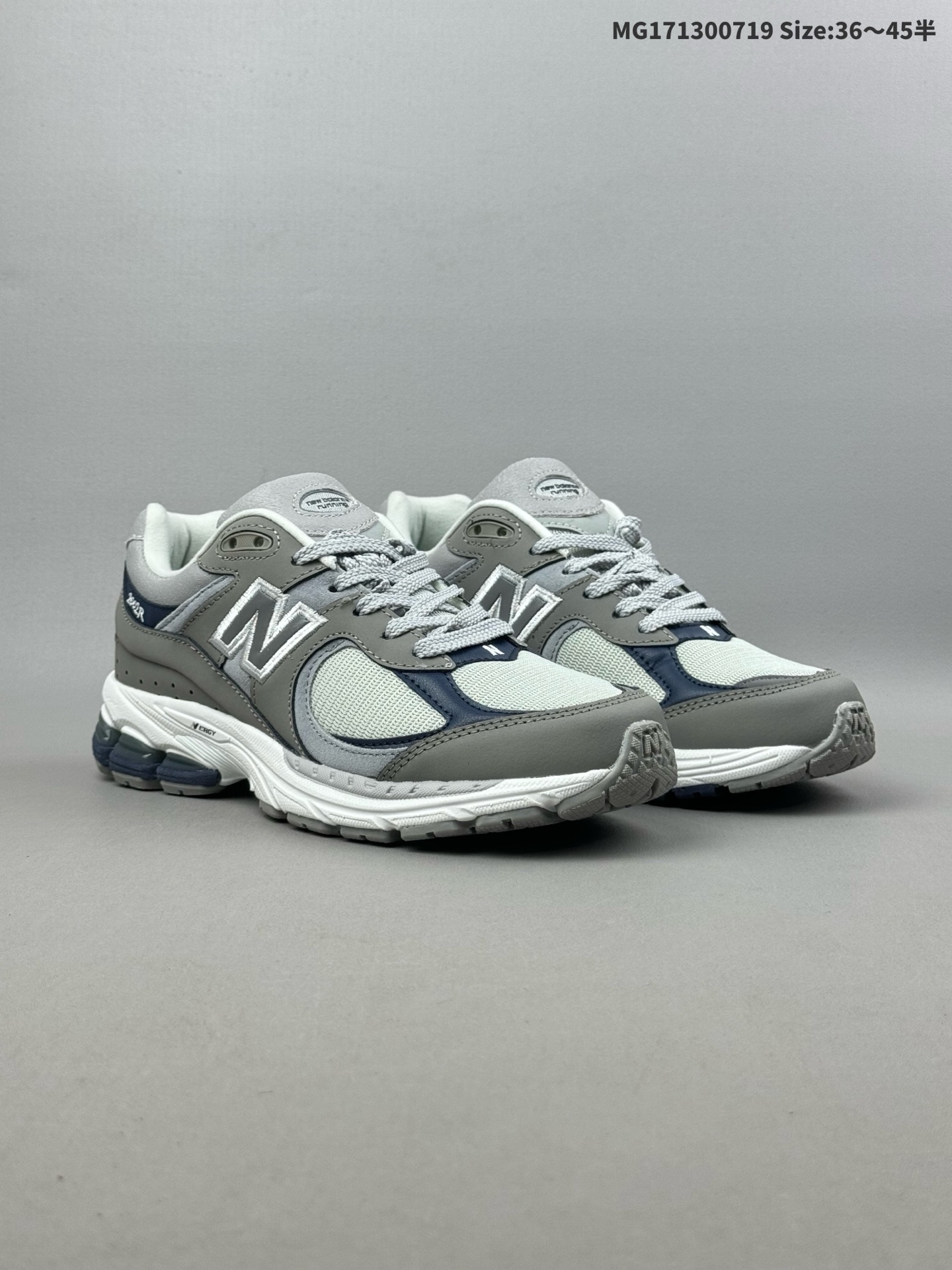 💰130（36-45半）新百伦NB2002RAW New Balanc系列 高端美产复古休闲跑步鞋 采用台产猪巴革及透气网眼材质 原装6层组合底模精密开发 搭载全新碳素中底 后跟透明TPU水晶装饰条稳固货号：M2002RTH 尺码:36 37 38 38.5 39 40 40.5 41.5 42 42.5 43 44 45 ID:MG171300719 Size:36～45半