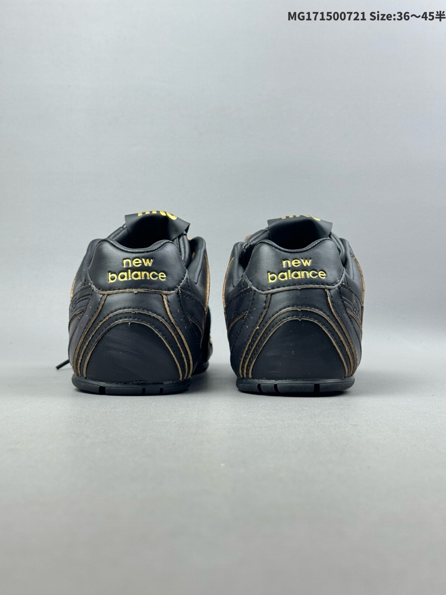 💰150（36-45半） ✅MiuMiu x New Balance 530 SL系列新百伦 缪缪 低帮经典复古休闲运动慢跑鞋 美拉德配色打造全新跨界合作 该运动鞋采用解构和轻盈的设计 带点彷旧日的布料包覆着 New Balance 530的轮廓 刻意磨损 不均匀的皮革色调 让波鞋多了不同的个性 这款联名鞋款配有双鞋带设计 营造出随性系起的感觉 尺码:36 37 37.5 38 38.5 39.5 40 40.5 41.5 42 42.5 43 44 45 ID:MG171500721 Size:36～45半