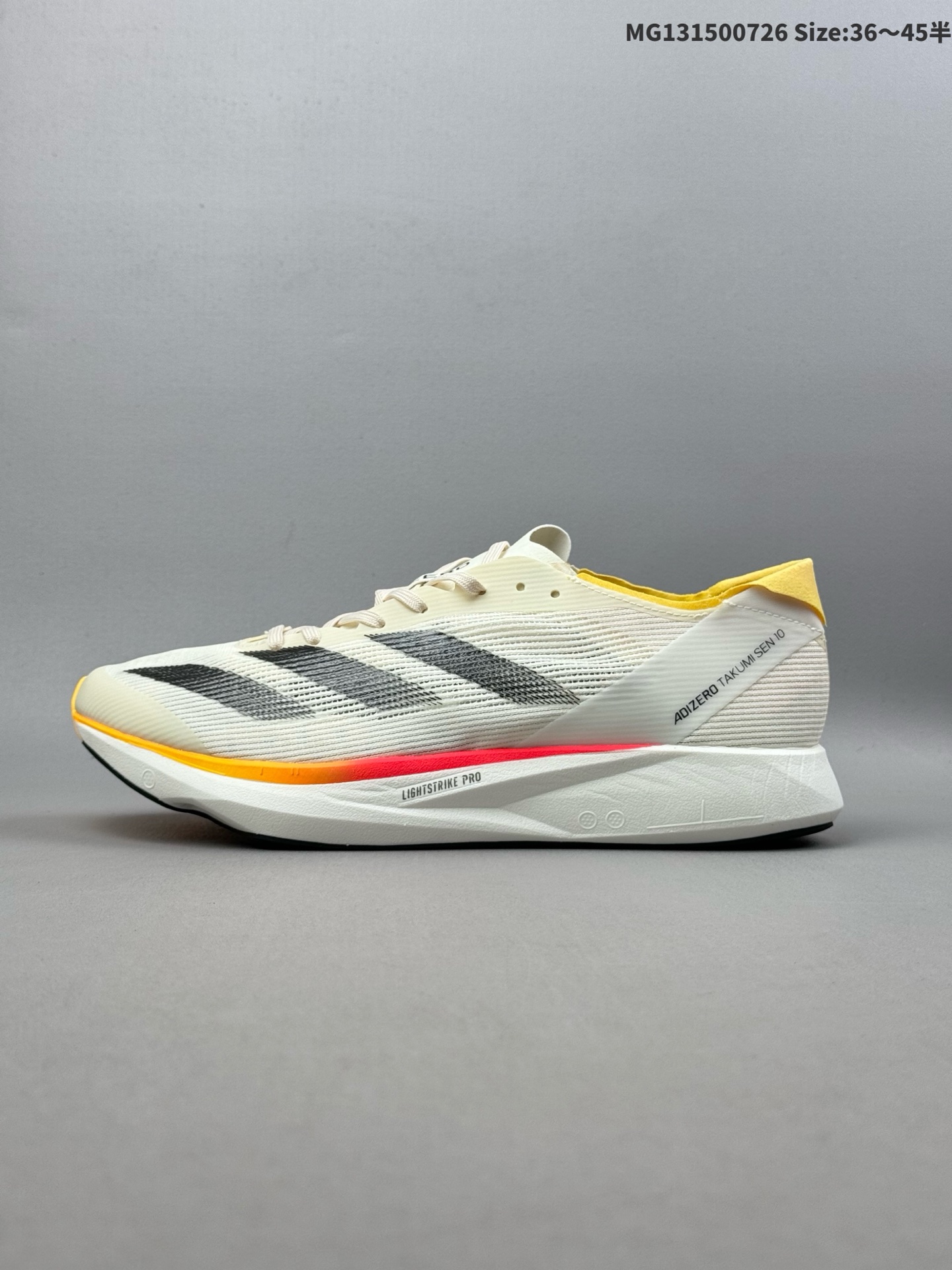 (36-45半) 阿迪达斯 ADIZERO TAKUMI SEN 10 SHOES 超轻防滑全速争胜马拉松跑步运动鞋 这款Adizero Takumi Sen 10跑步鞋,搭载双层式LIGHTSTRIKE PRO中底科技和ENERGYRODS能量碳柱,旨在令迈步更为流畅,助你从容转弯、自信前行.以飒沓流星般的姿态,一举冲过终点线.• 常规版型• 系带设计• Engineered Mesh工程网眼布鞋面• Lightstrike Pro中底科技• ENERGYRODS能量碳柱旨在为步伐添活力• Slinglaunch鞋跟力求舒适妥帖• ContinentalTM马牌橡胶外底• TEXTILE轻质橡胶. 货号:IG8202 ID:MG131500726 半