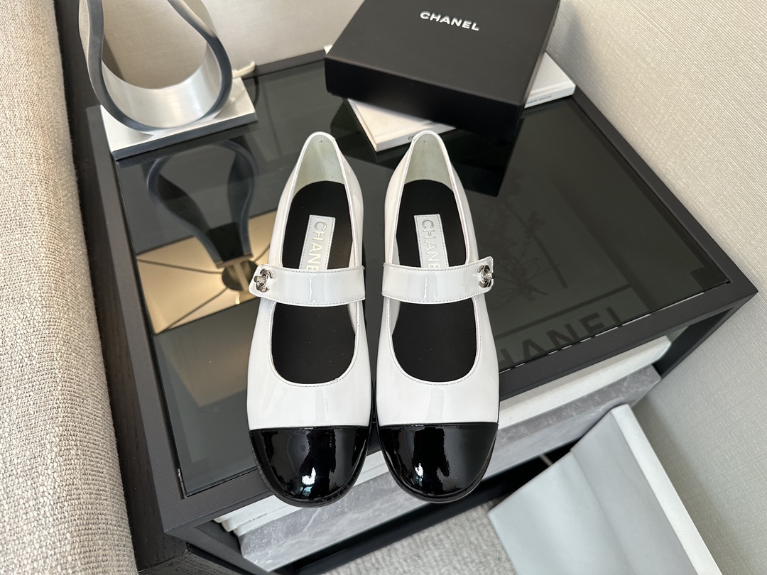 Балетки Chanel 26A