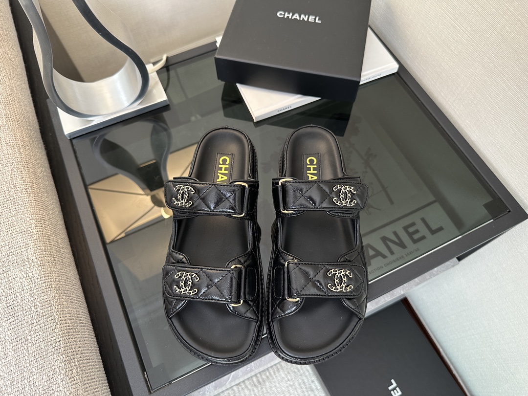 Черные женские сандалии Chanel с двойным ремешком