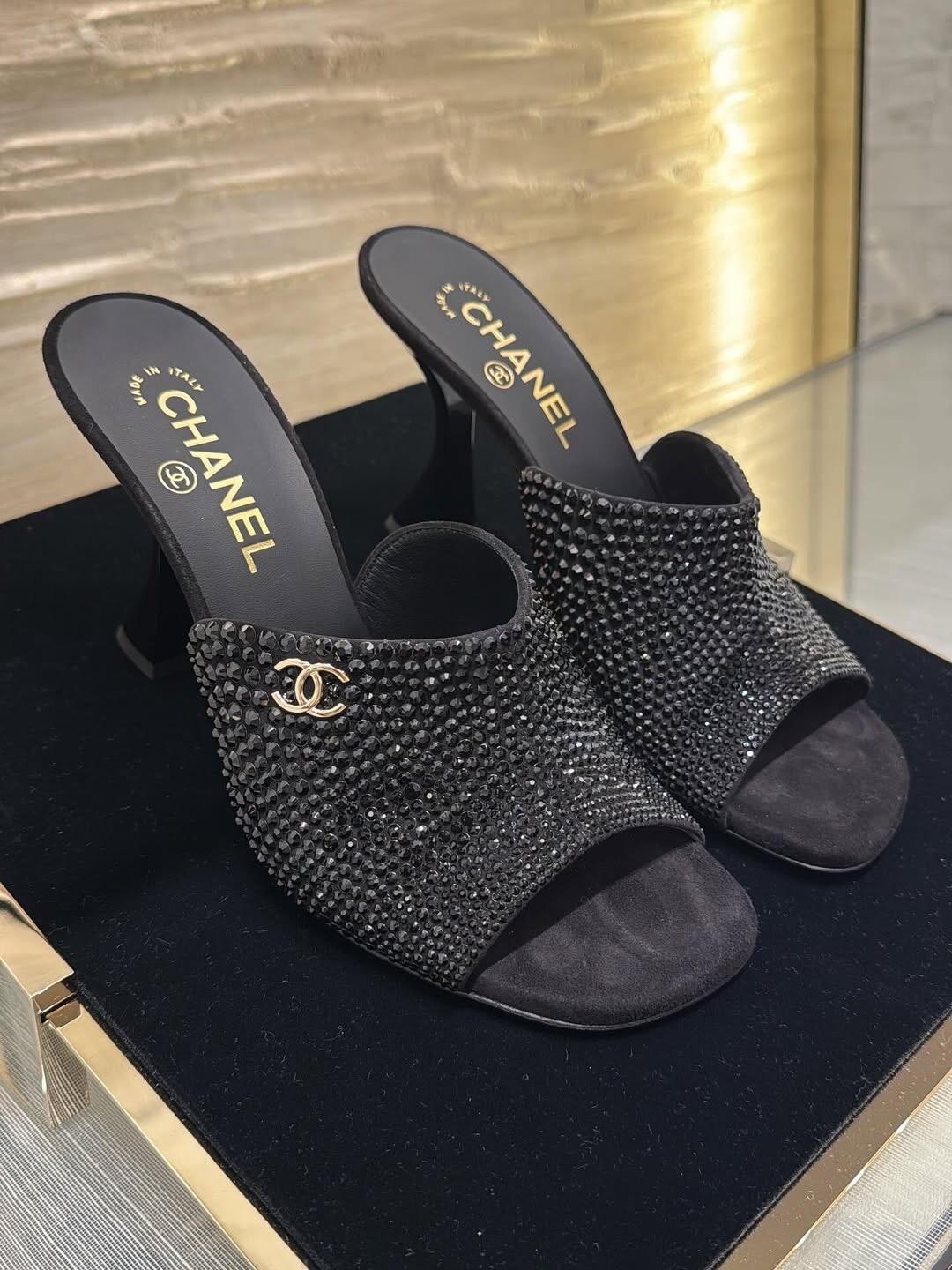 Мюли CHANEL черные со стразами