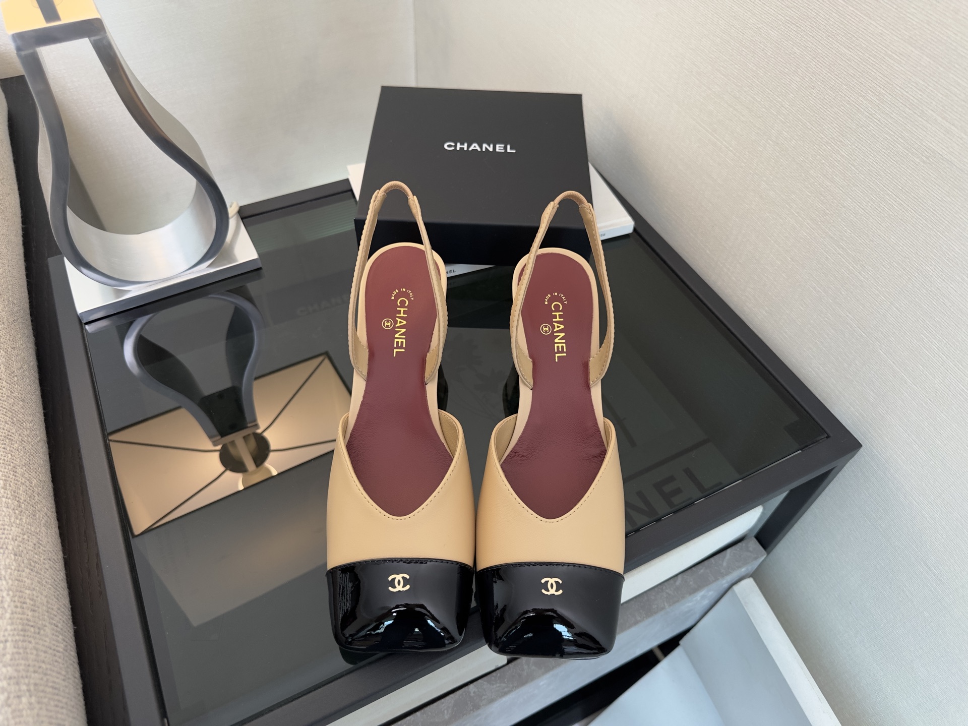 Женские туфли Chanel классические