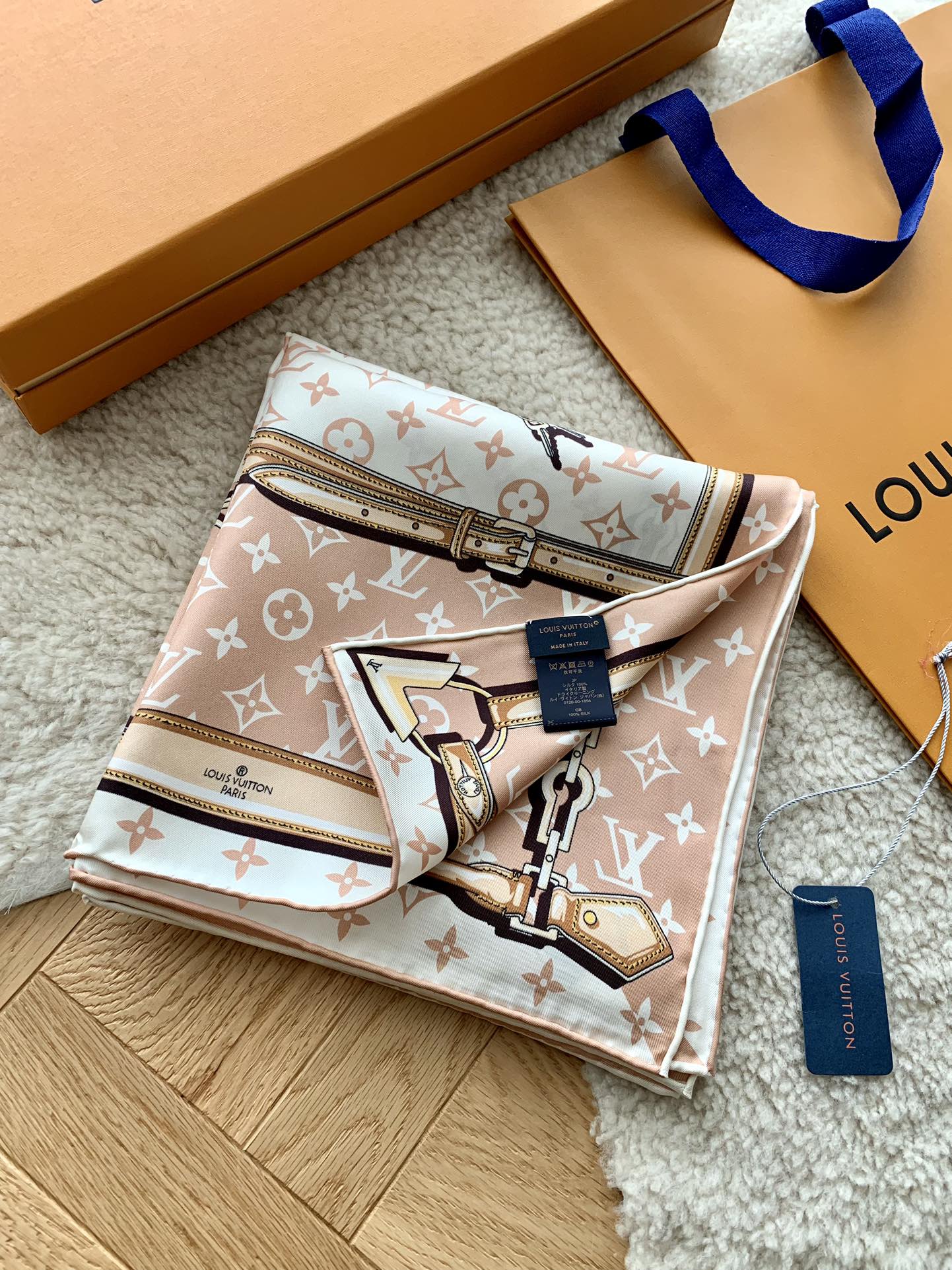 路易威登 Louis Vuitton 高定典藏高定典雅桑蚕丝丝巾围巾 #D7DA5BB3
