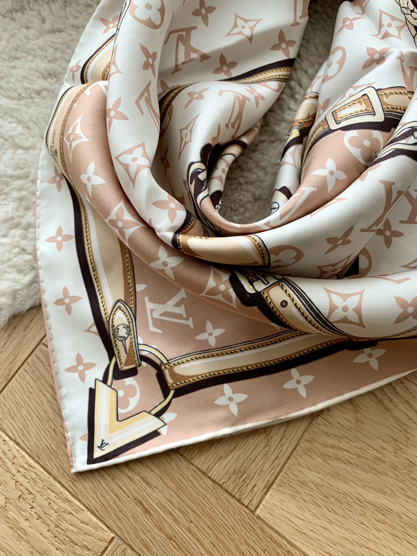 Ultimate Monogram 90 scarf reinterprets Louis Vuitton's classic 4