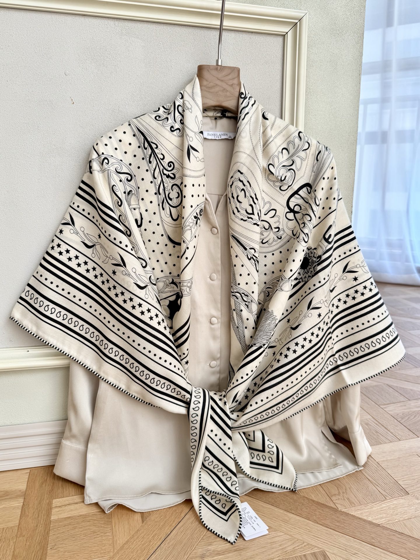 爱马仕 Hermès 高定典藏高定典雅桑蚕丝丝巾围巾 #19CA8DD0 3
